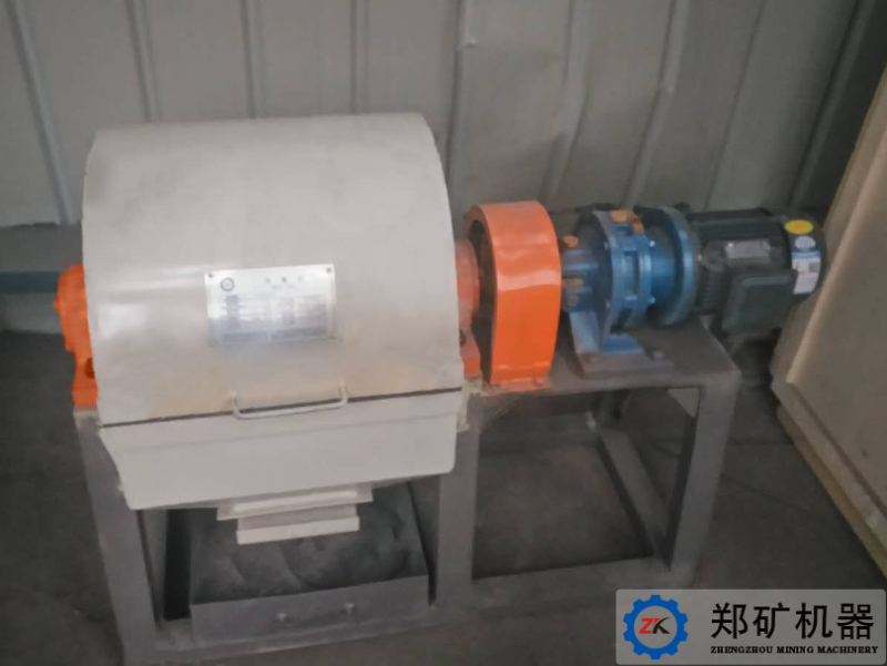 间歇式实验球磨机_compressed.jpg